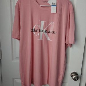 Calvin Klein Men's Relaxed Fit Logo Crewneck Graphic T-Shirt